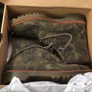 Army fatigue dr martens